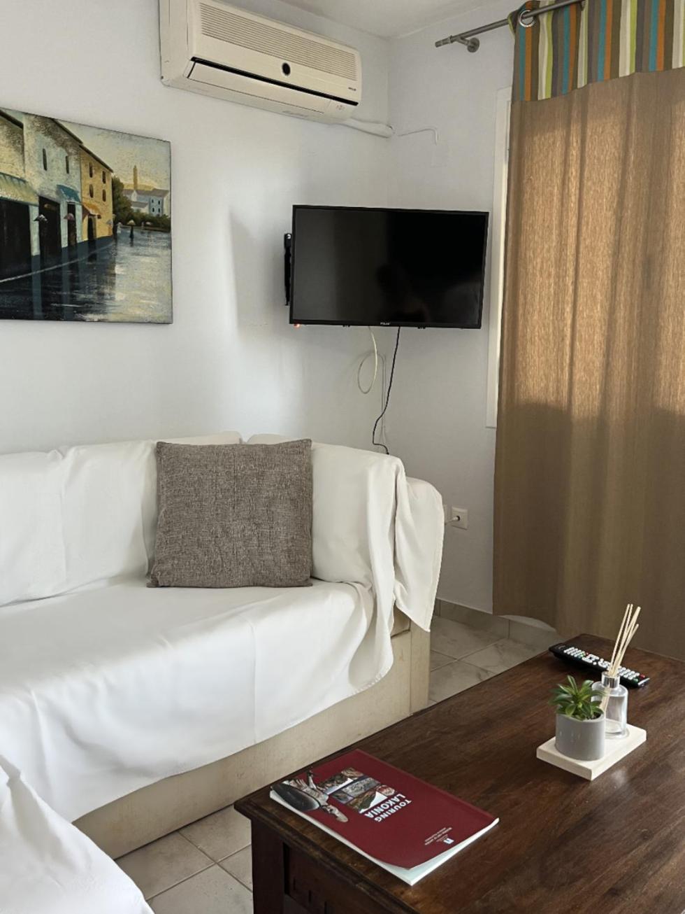 Lovely 1-bedroom In Front Of Sandy *